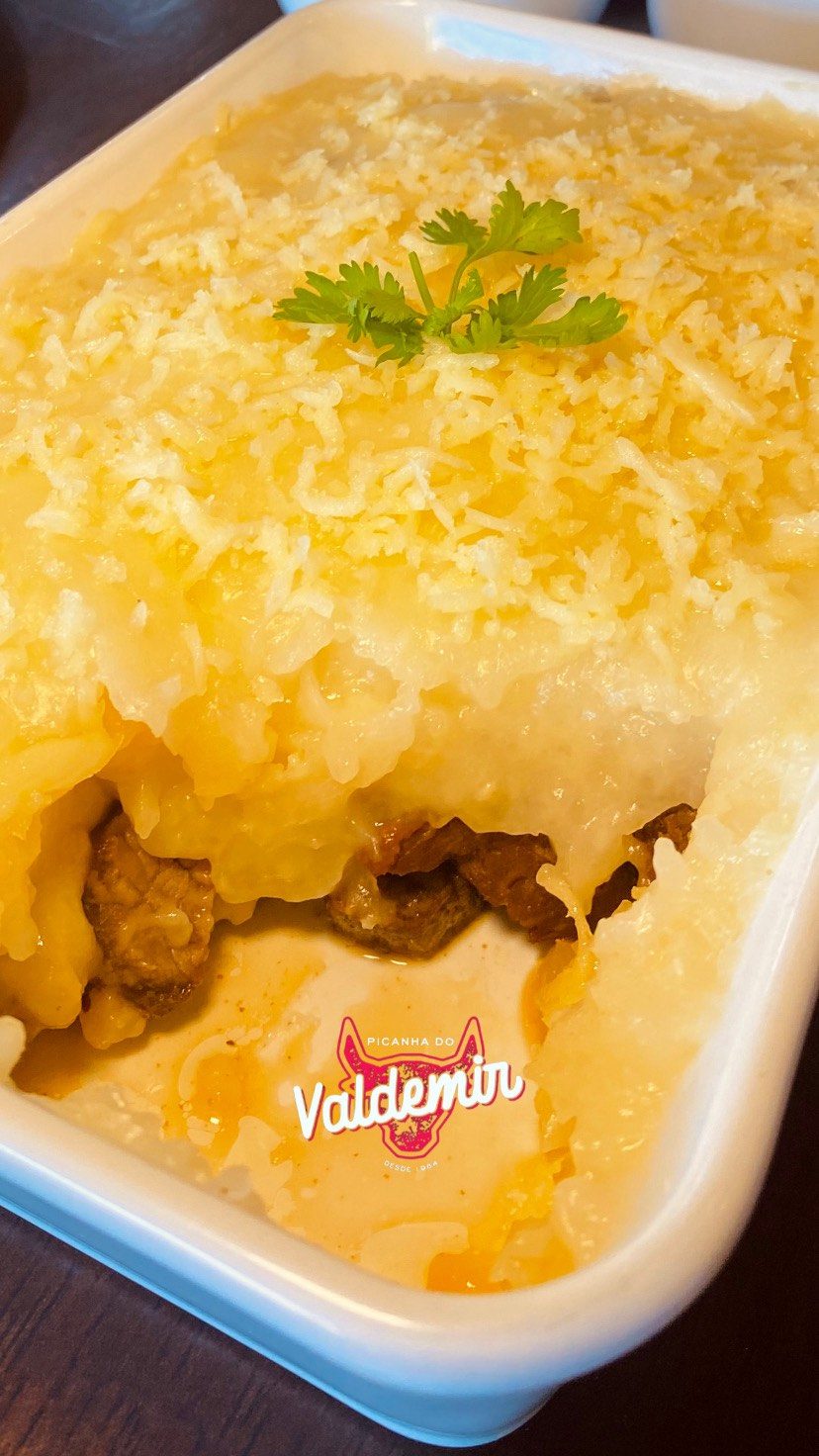 Escondidinho de carne de sol